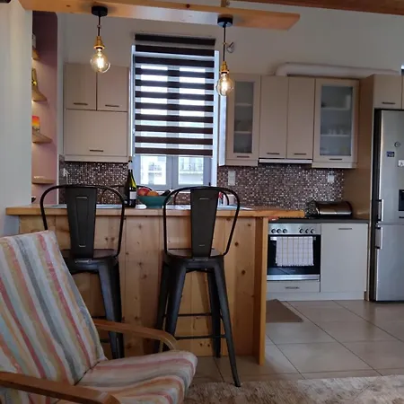 Detached House In Apartamento Patras